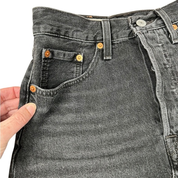 Levi’s faded black 5-pocket mini denim skirt, 24, Button Fly, Raw Edge Hem, Soft - Picture 3 of 5